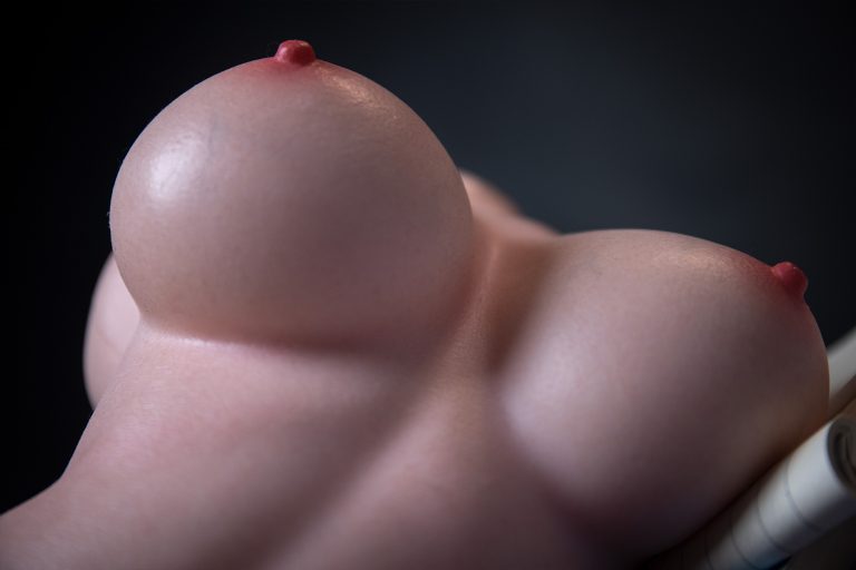 Jasmine-Portable-Mini-Sex-Doll-for-Beginners-6.jpg